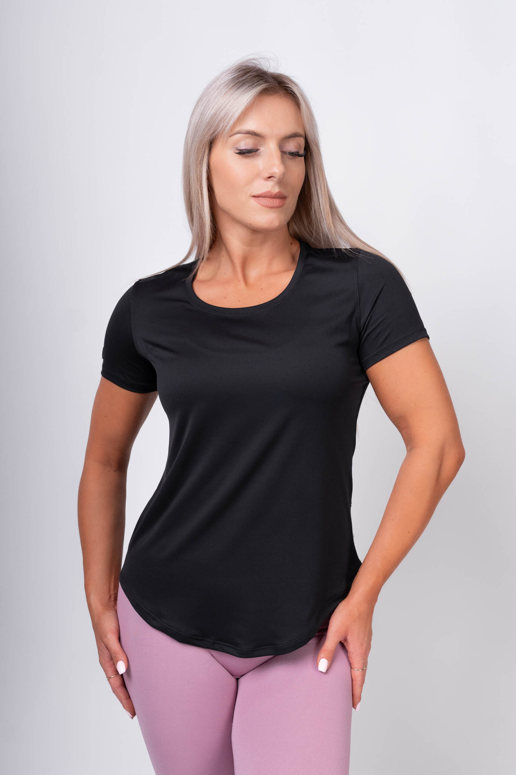 Koszulka basic czarna - obrazek 4