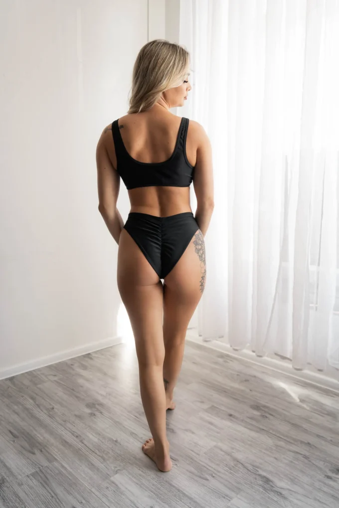 Czarne majtki do pole dance z wysokim stanem