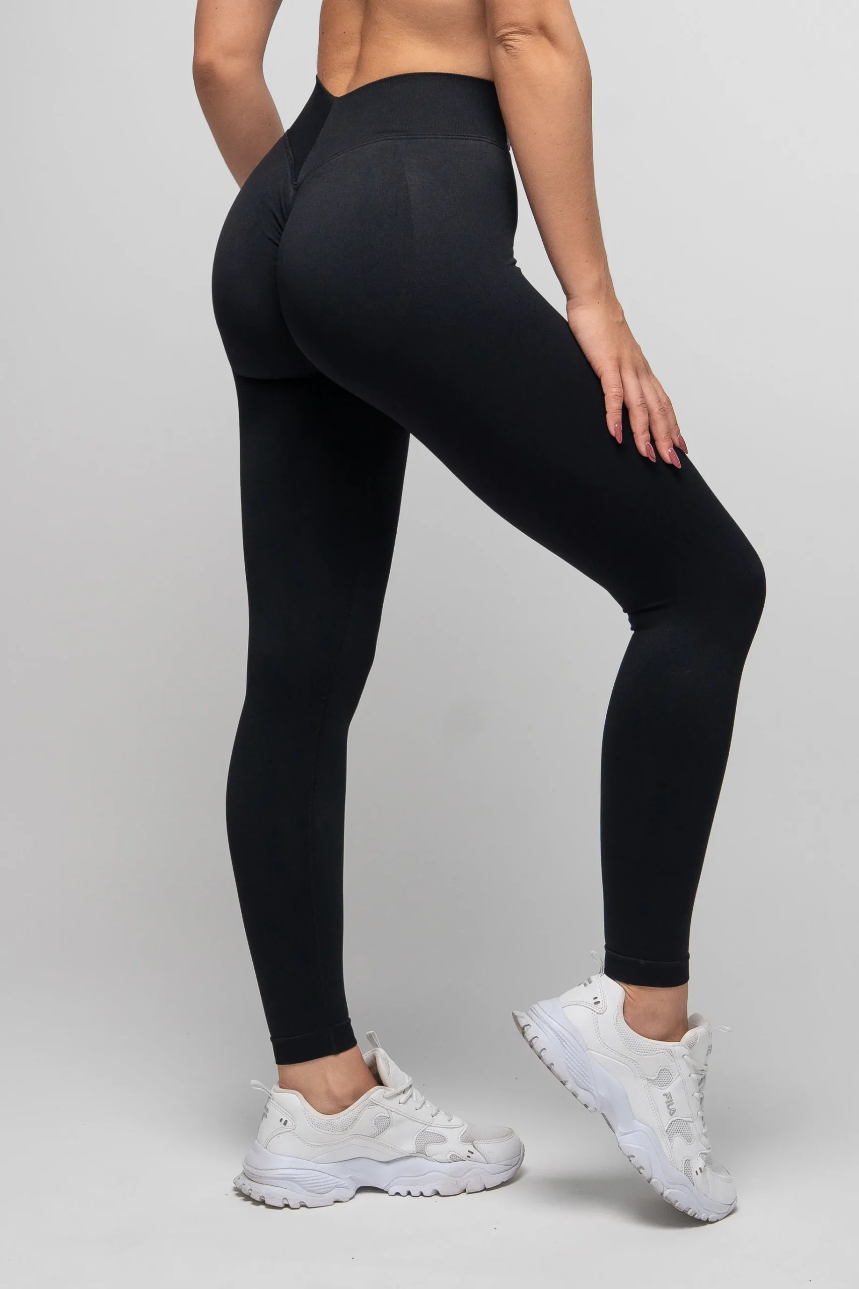 Legginsy bezszwowe push-up V-cut czarne - obrazek 3