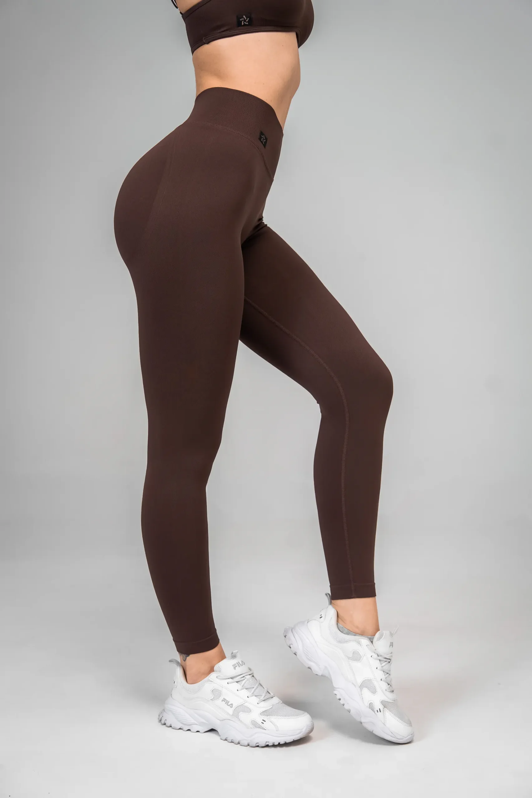 Legginsy bezszwowe ultra push-up 3.0 ciemnobrązowe - obrazek 2
