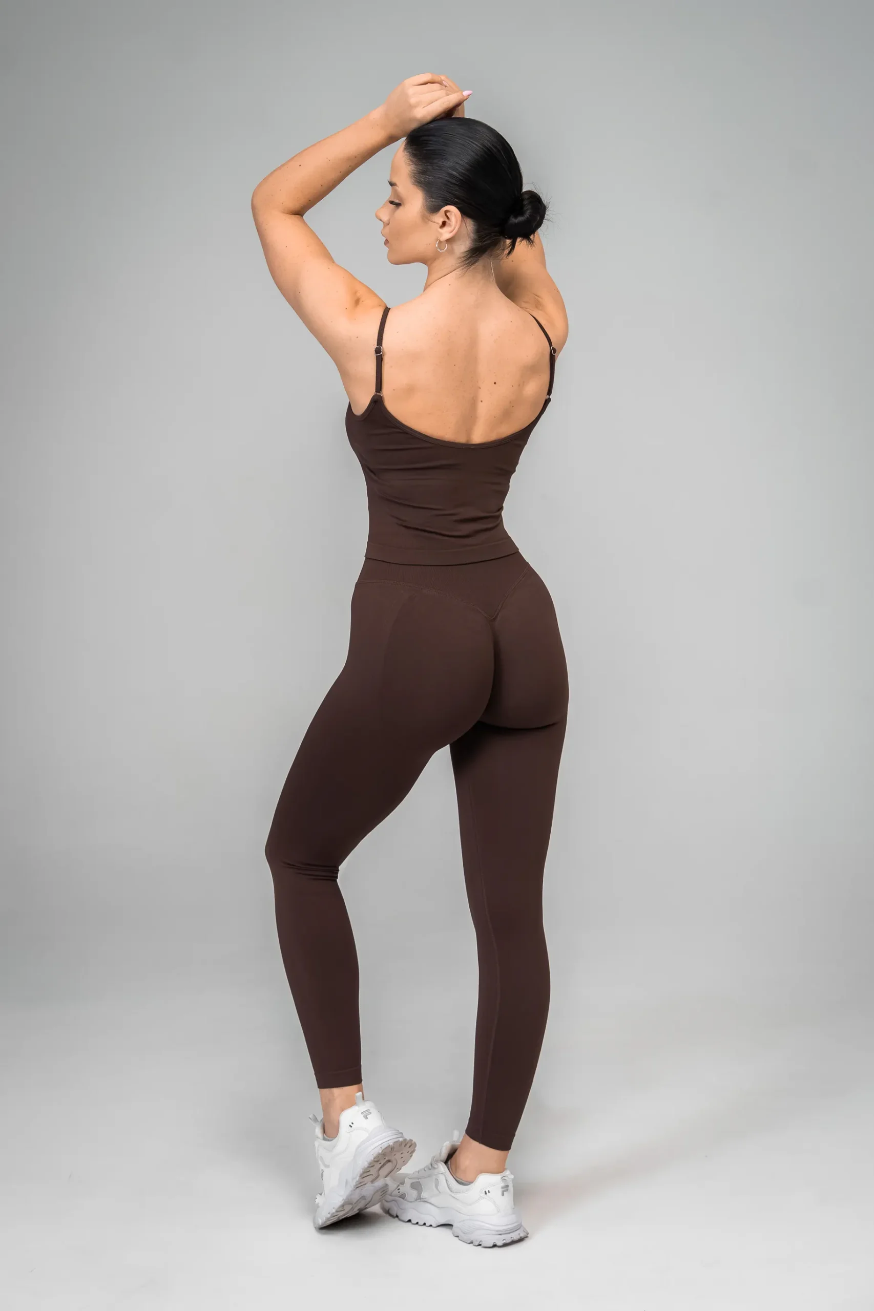 Top bezszwowy long 3.0 ciemnobrązowy - obrazek 4