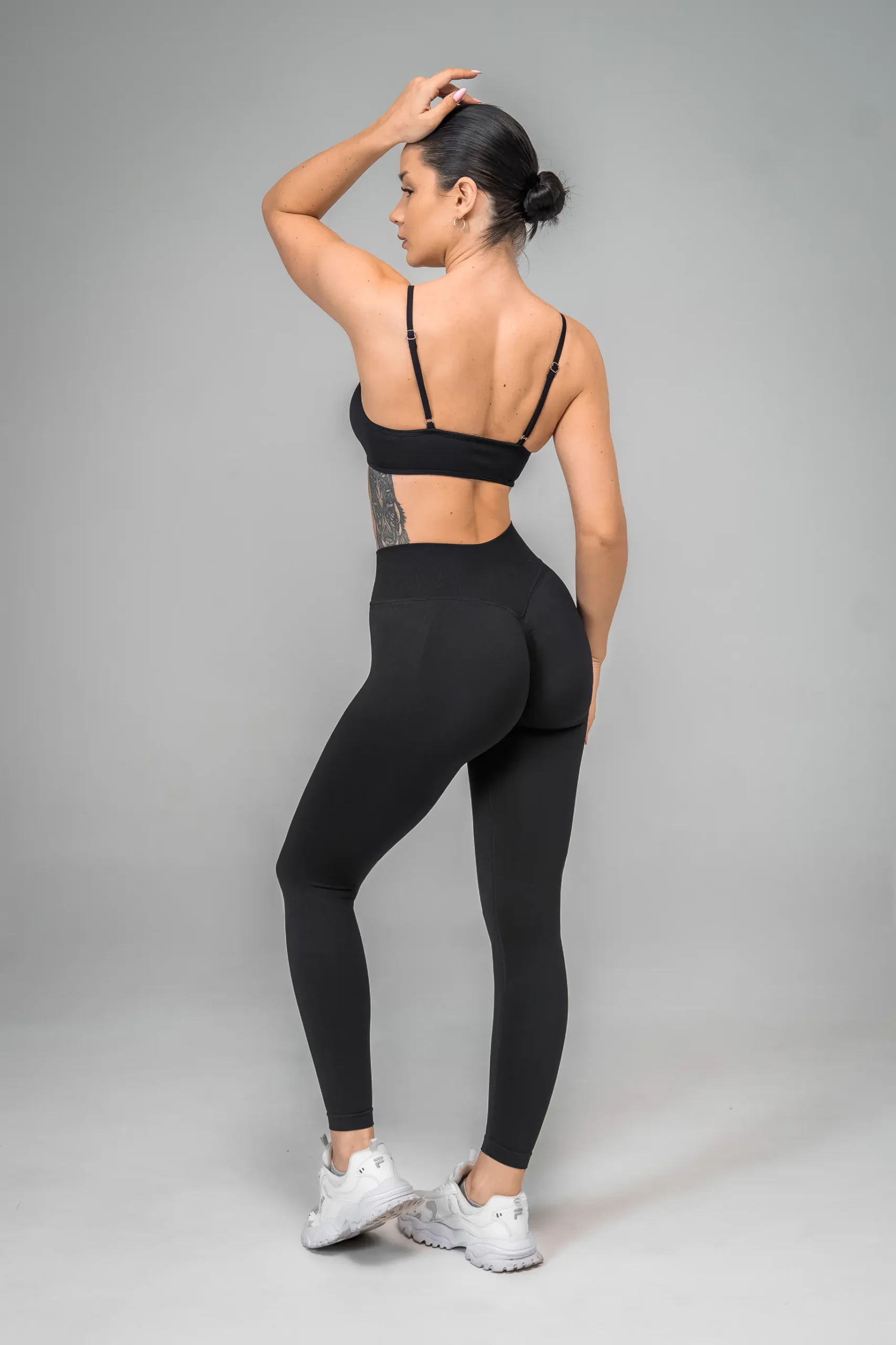 Legginsy bezszwowe ultra push-up 3.0 czarne - obrazek 4