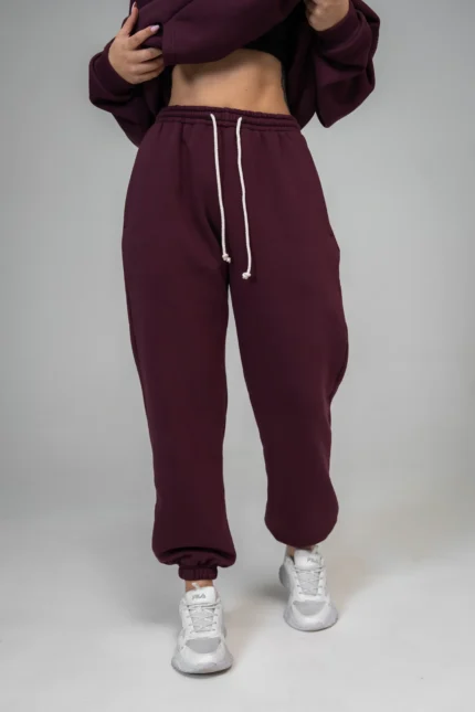 Burgundowe spodnie dresowe oversize