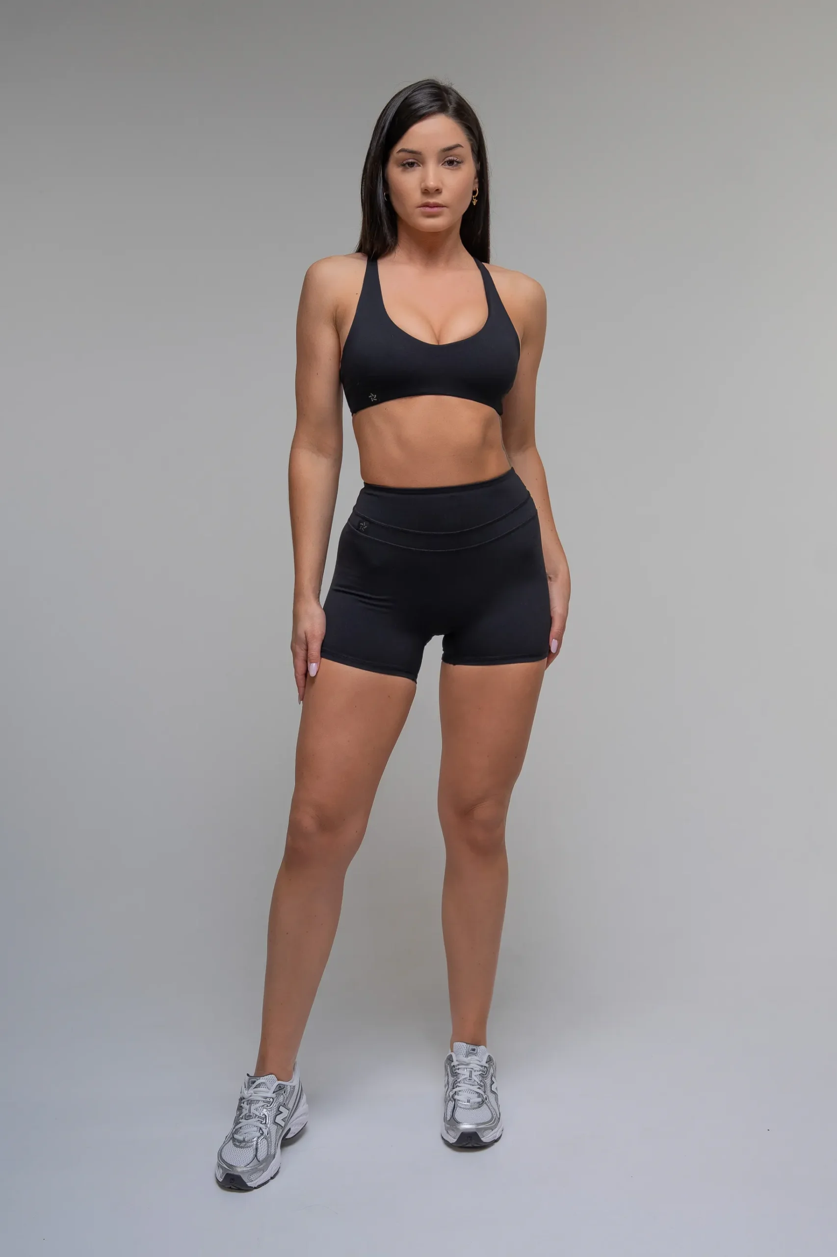 Szorty modelujące z podwójnym szwem czarne - obrazek 3